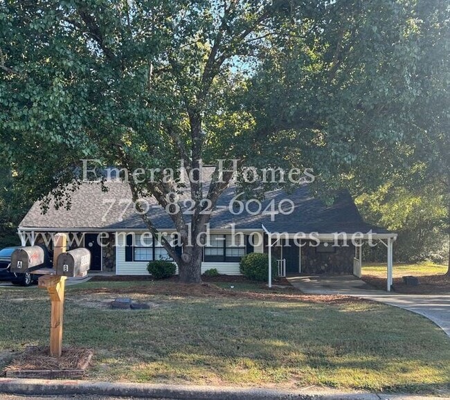 Building Photo - NOW READY!!! Cozy ranch 2 bedroom 1.5 bath...