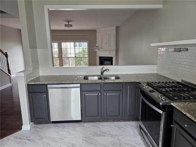 Photo - 1021 Thornborough Dr