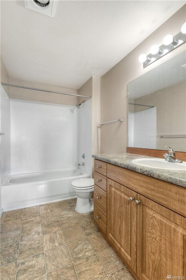 Sterling Heights Factoria New Castle are... Rental House Rental in