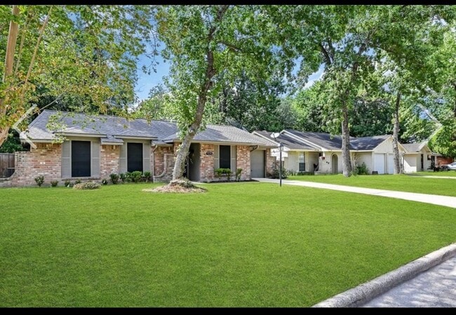 Photo - 9339 Deanwood St
