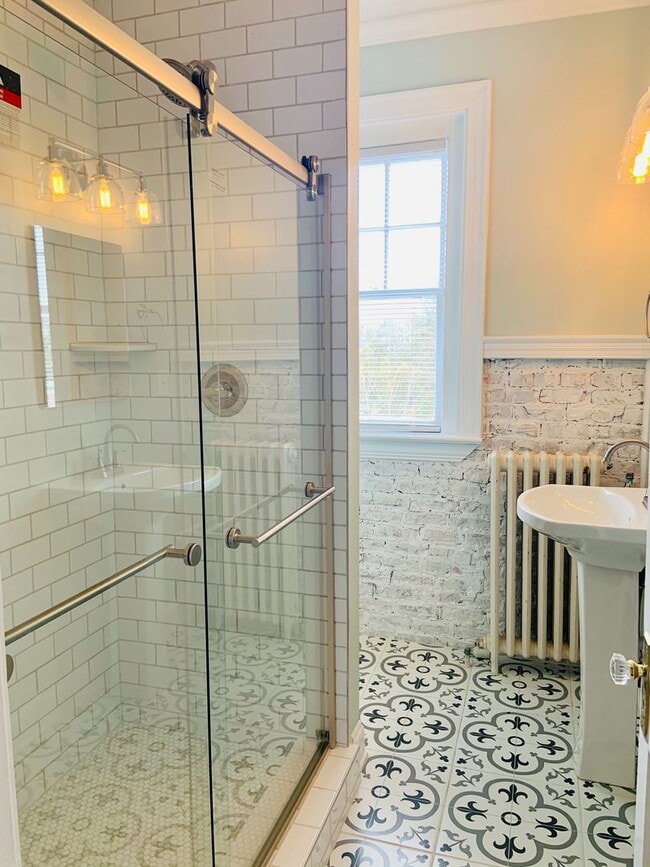 Photo - 1 BR, 3rd floor Apartment in Downtown Greensboro, Water & Heat Included