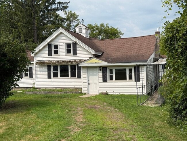 Building Photo - 5577 Station St