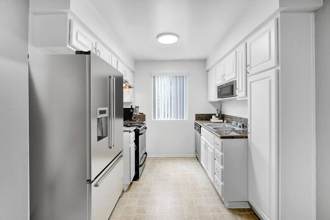 Sherman Plaza Apartments