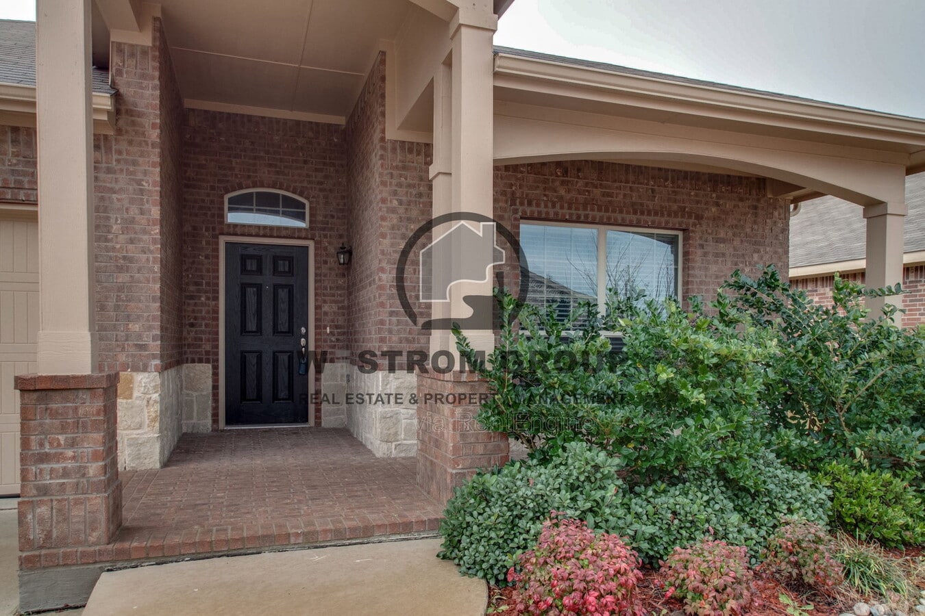 Photo - 3121 Hornbeam St