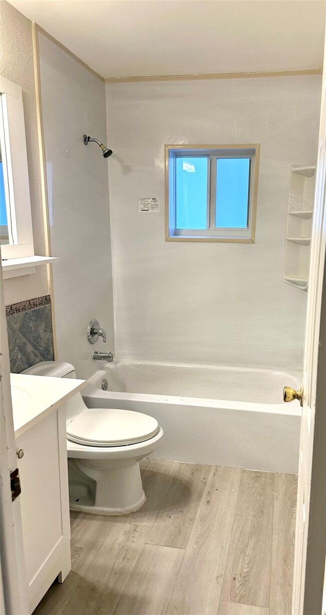 Photo - 7907 SW 3rd St