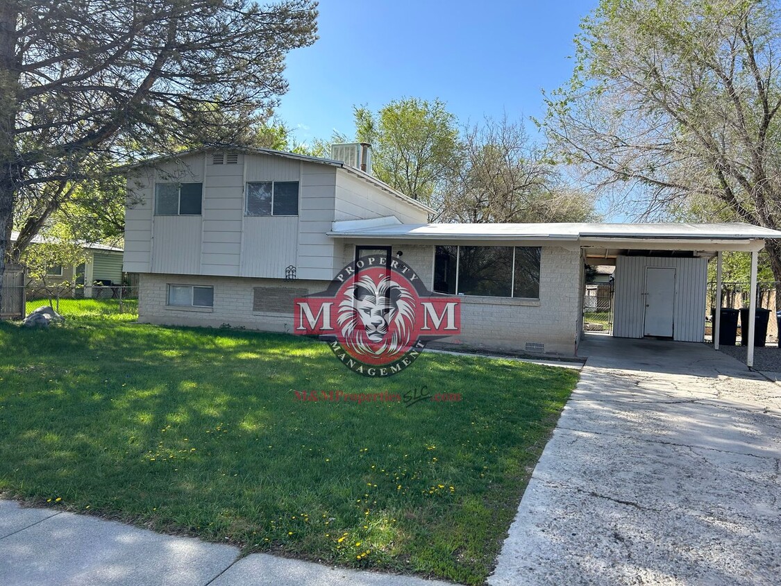 4 Bd 1.5 Bath Home in West Valley - 4 Bd 1.5 Bath Home in West Valley