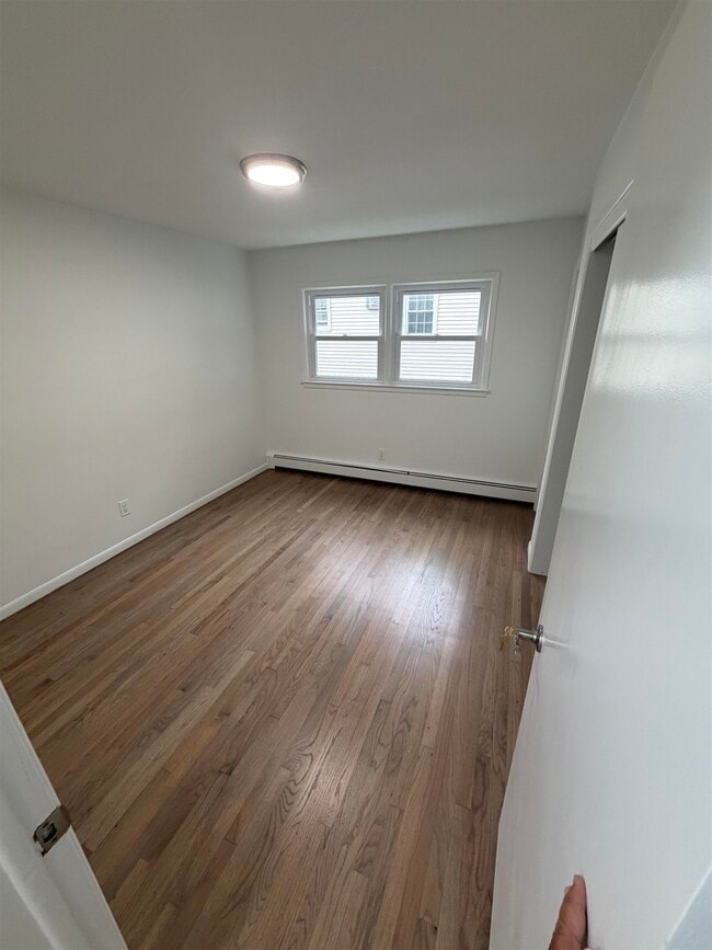 121 Sunset Pl