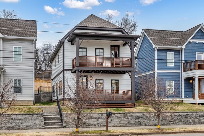 Photo - 1209 Davidson St