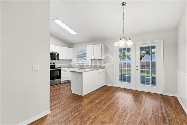 Photo - 331 Valley Edge Dr