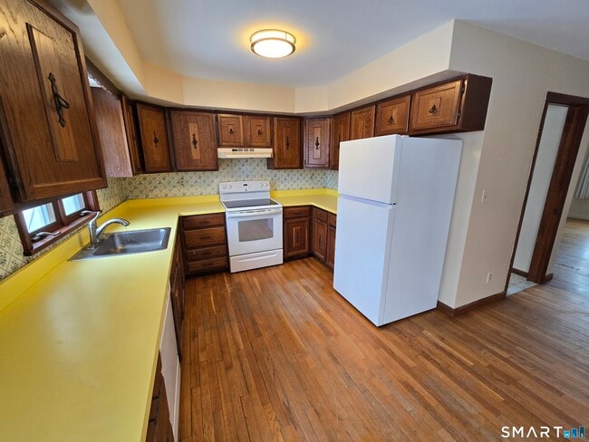 Photo - 7 Bryson Ave