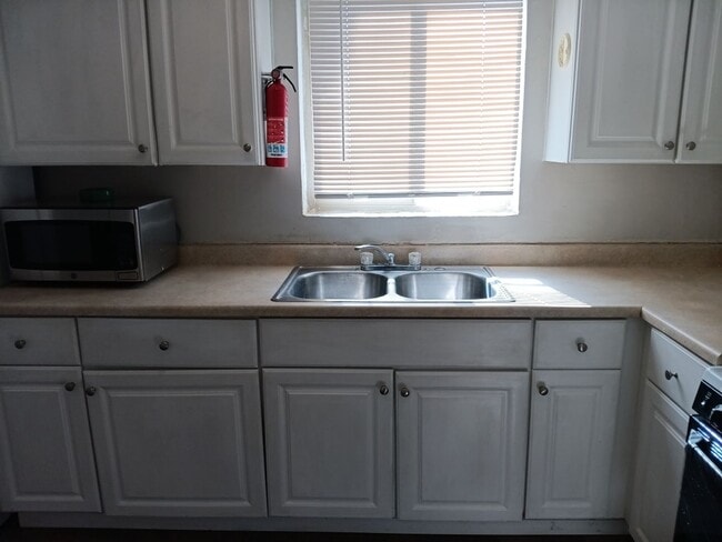 Photo - 2-bedroom, 1-bathroom home located in the vibrant city of Albuquerque