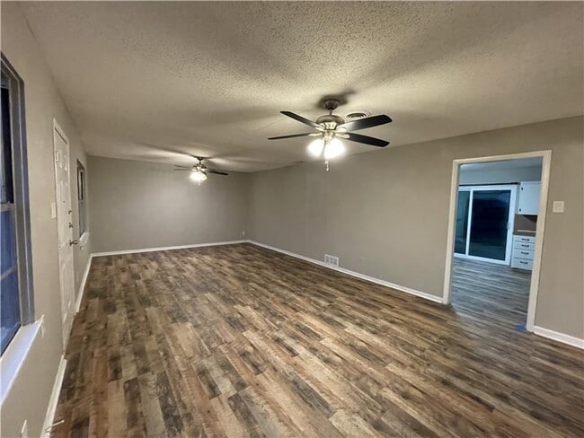 Photo - 1005 S 19th