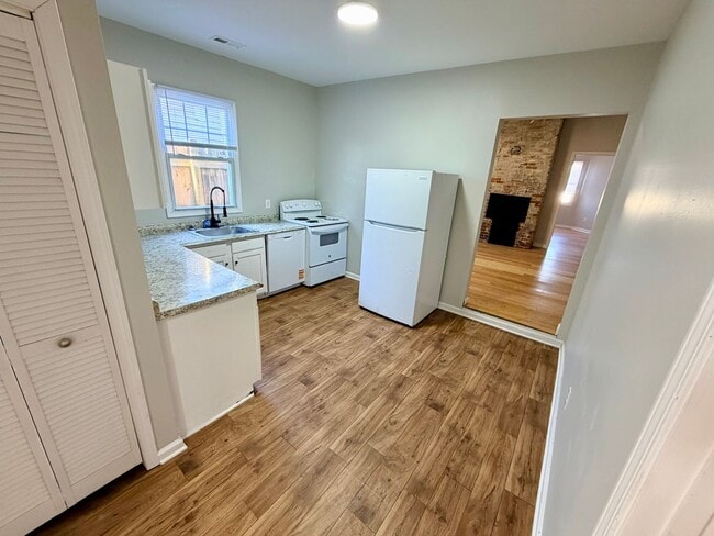 Building Photo - 526 Ohio St