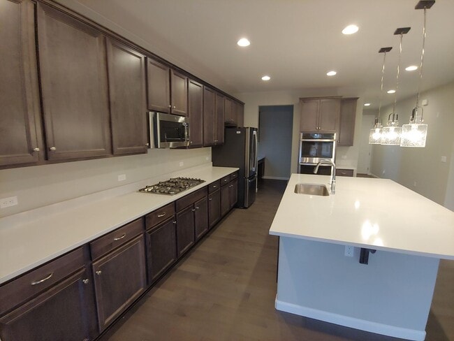 Photo - Gorgeous 4 Bed 3.5 Bath in Fantastic Location