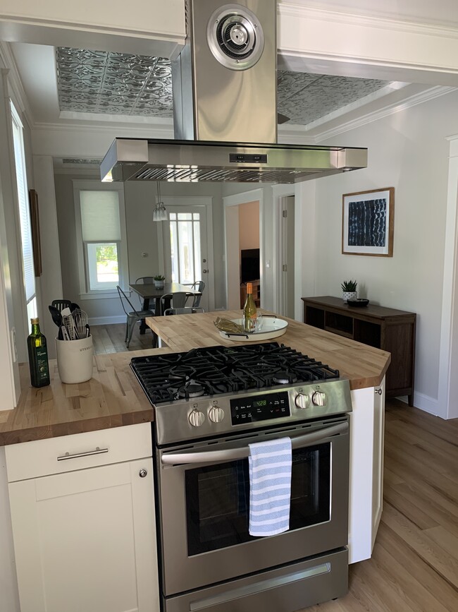 Photo - 219 S Elmwood Ave Casa