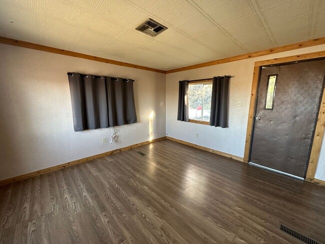Photo - 1 Bedroom 1 Bathroom Mobile Home Duplex located in Aztec, NM
