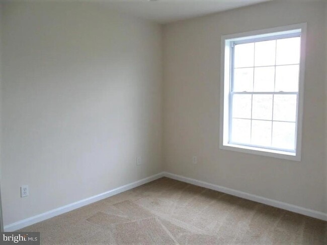 Photo - 142 Sable Dr