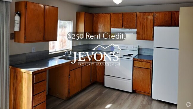 Building Photo - 1620 Voelker Ave Unit 1 Rental