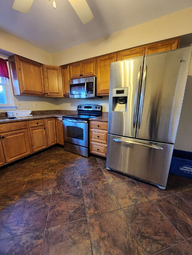 Photo - 406 Denning Ct