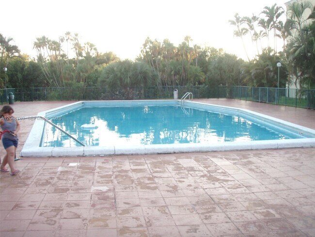 Photo - 6980 NW 186th St Unit 3-522