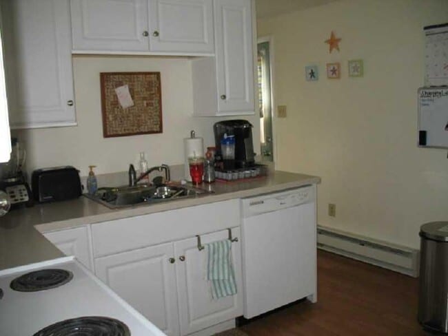 Photo - 27 Weaver Ave