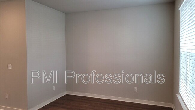 Photo - 1720 Frodo Wy