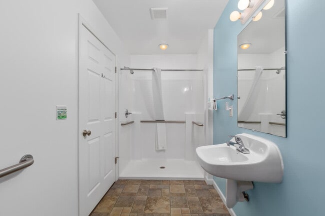 Photo - 214 Main St Unit SI ID1596512P