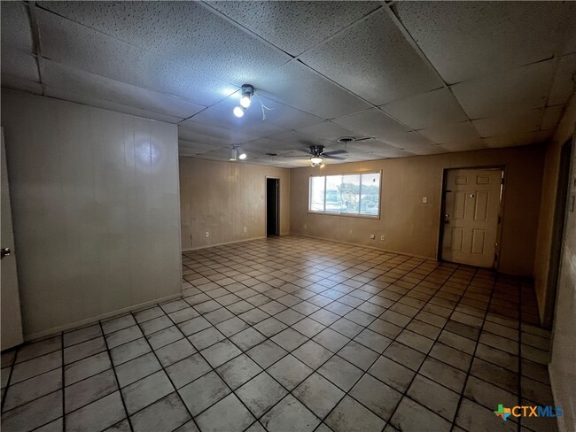 Building Photo - 1410 Marlton St Unit 7 Rental