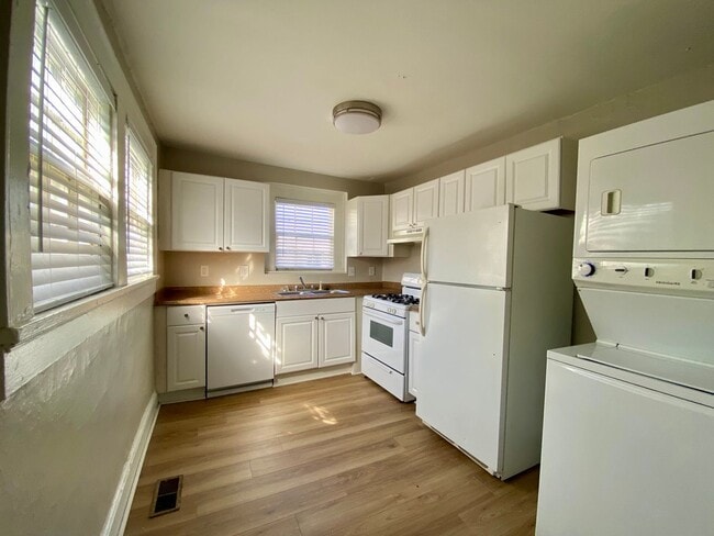 Photo - Spanish Oaks Apartment