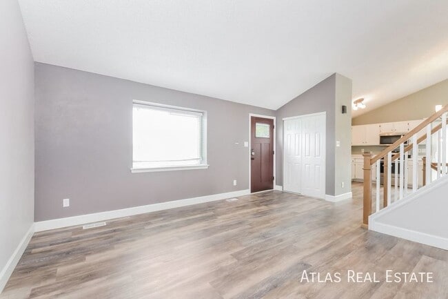 Photo - 11630 Kendall Cir