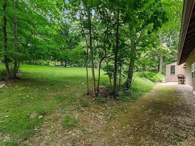 1925 Jones Rd
