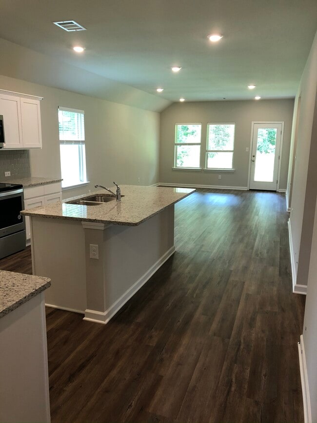 Photo - 8380 Fairlane Dr