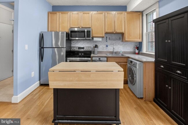 Photo - 1401 Columbia Rd NW Unidad 319