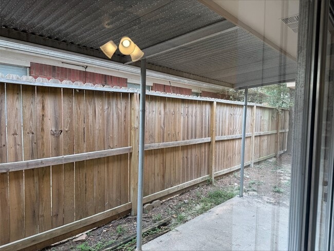 Photo - 1702 Hazelwood St