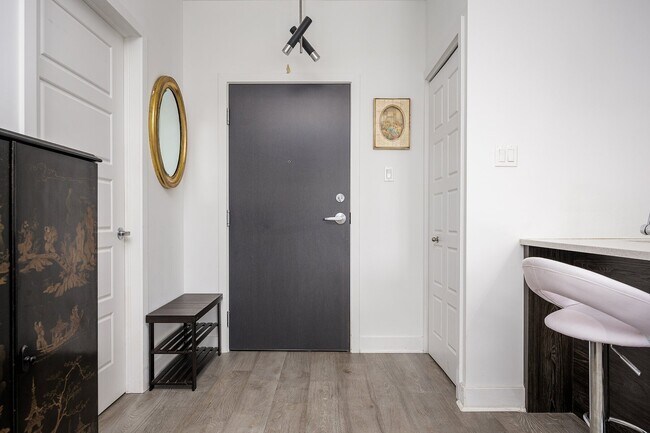 Photo - 79 Elm Ave Unité 201