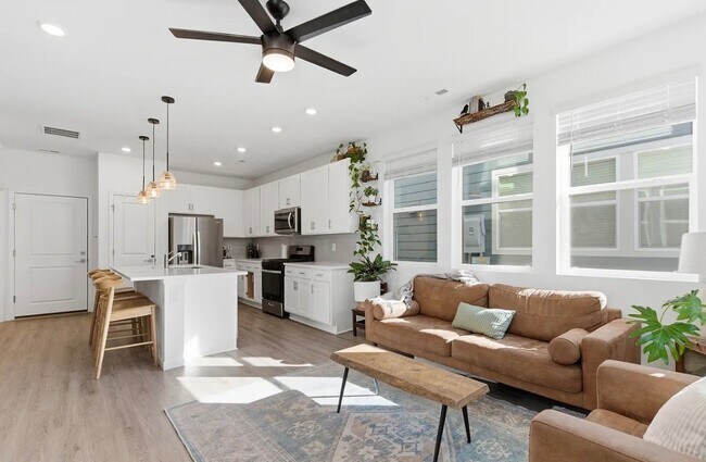 Photo - 1928 Rosen Dr