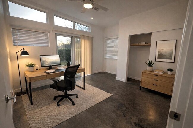 Photo - 1163 Perry Rd