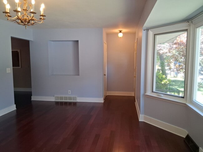Photo - Charming 3 Bed 1.5 Bath Home!