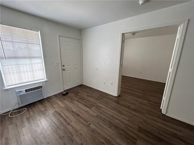 Photo - 1414 S Powell St Unit 201