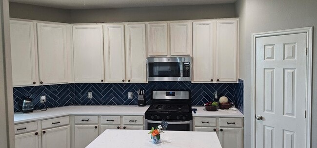 Photo - 5827 Annatto Dr