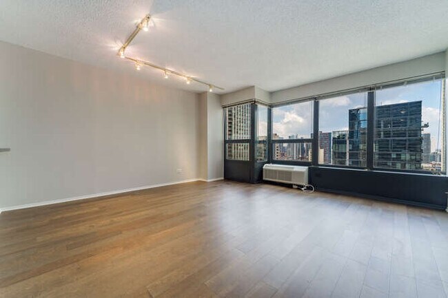 Photo - 30 E Huron St Unit 2405