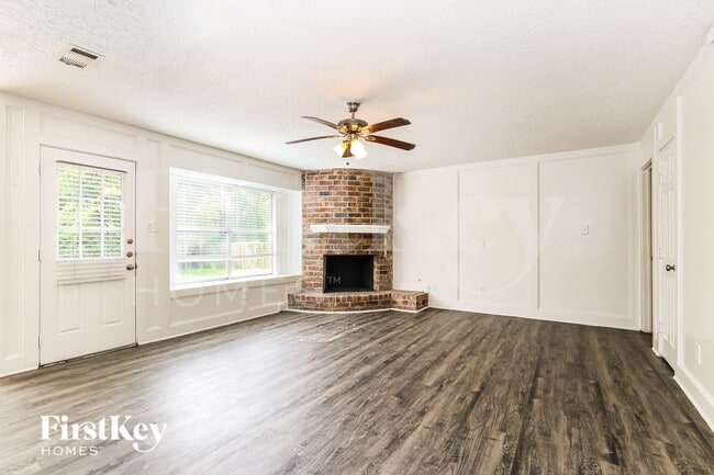 Photo - 24106 Creekview Dr