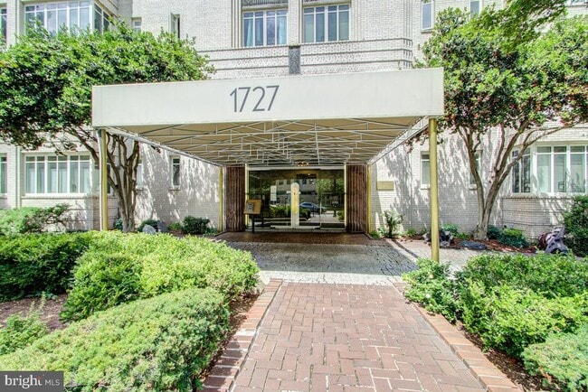 Building Photo - 1727 Massachusetts Ave NW Unit 412
