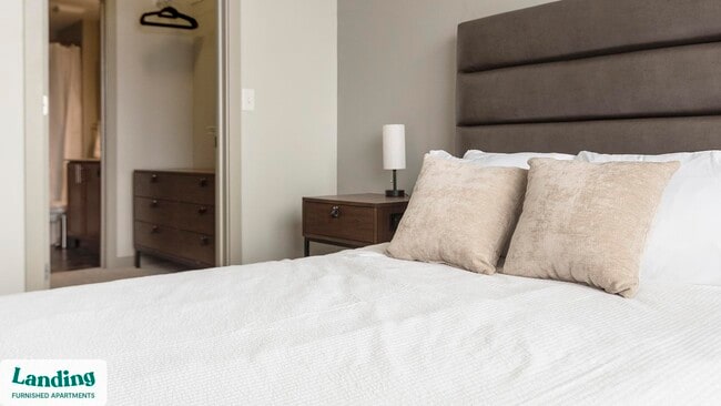 Photo - 5800 Highlands Plaza Dr Unit 442