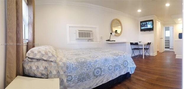 Building Photo - 1030 S 62nd Ave Unit B Rental