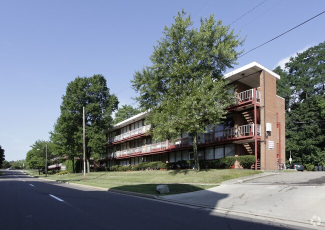 Riverview Apartments - Riverview Apartments
