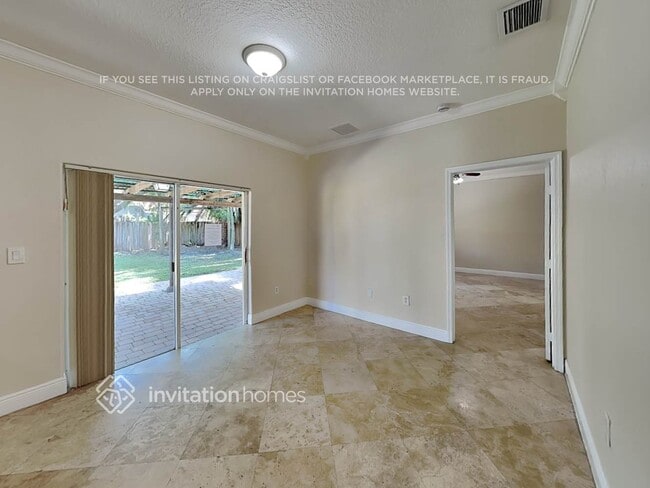 Photo - 4601 SW 164th Ct