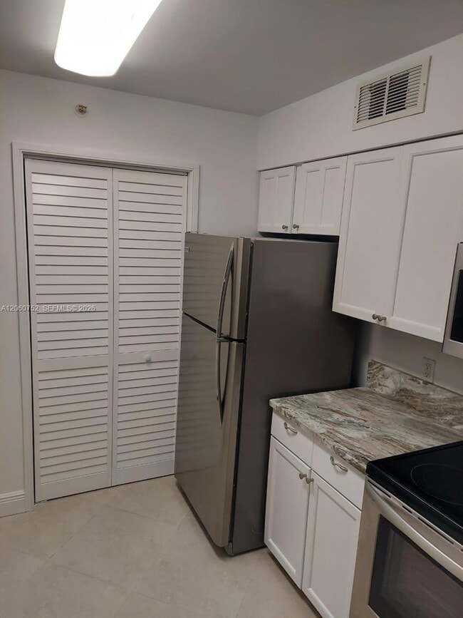 Photo - 800 Scotia Dr Unit 103