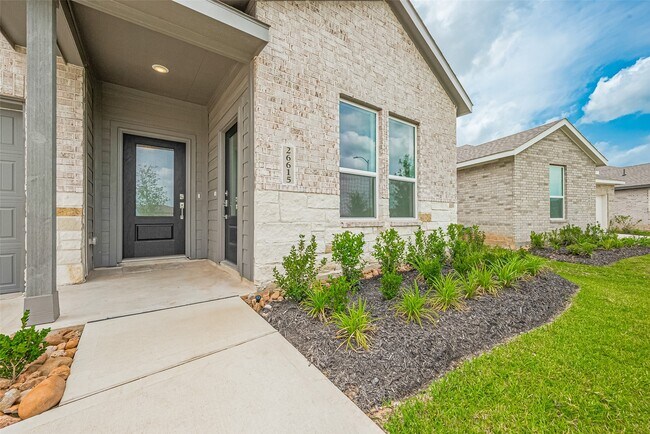 Photo - 26615 Coast Redwood Dr