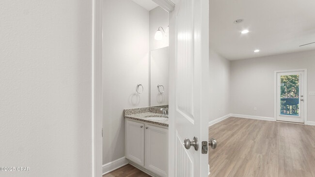 Photo - 1881 Pointe Dr